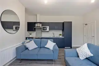 Apartment 4 24 Wellington ParkImage 3