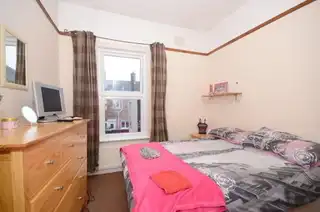 41 Ravenhill AvenueImage 10