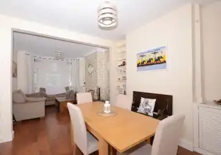 41 Ravenhill AvenueImage 4