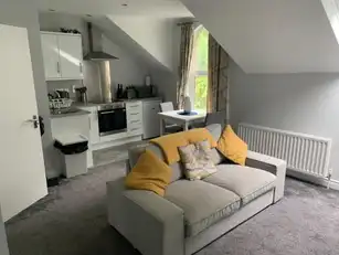 Apt 3 38 Eglantine AvenueImage 2