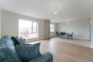 407 College Court CentralImage 4