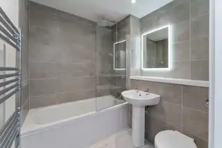 407 College Court CentralImage 6