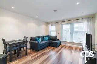 36 Woodlands ManorImage 5