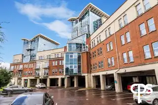 36 Woodlands ManorImage 2