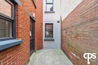 43 Adelaide AvenueImage 19