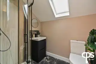 43 Adelaide AvenueImage 17