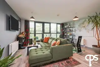 44 Luna BuildingImage 4