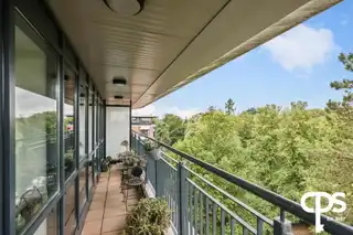44 Luna BuildingImage 16