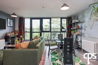 44 Luna BuildingImage 6