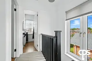 12 Willesden ParkImage 14