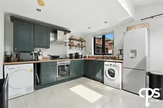 12 Willesden ParkImage 10