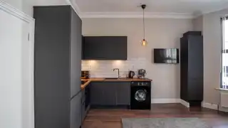 Apt 1 17 Camden StreetImage 4