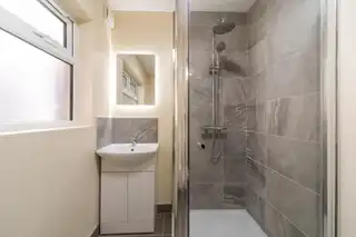 Apt 1 112 Eglantine AvenueImage 11