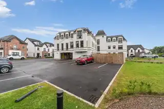 Apartment 11 8 Castlehill WoodImage 3