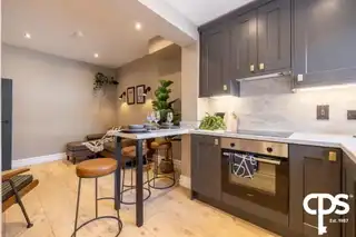 82 Northbrook StreetImage 9