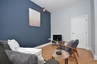 Apt 2 110 Wellesley AvenueImage 8