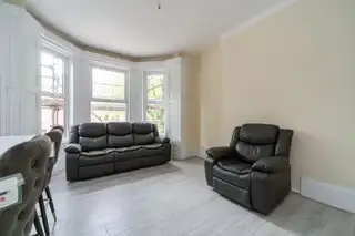 Apt 2 112 Eglantine AvenueImage 9