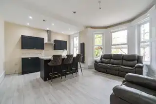 Apt 2 112 Eglantine AvenueImage 7