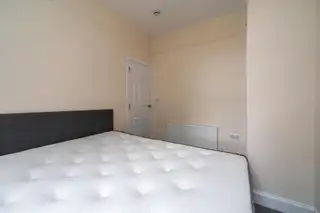 Apt 2 112 Eglantine AvenueImage 6