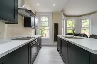 Apt 2 112 Eglantine AvenueImage 8
