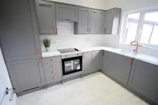 Flat 3 38 Dufferin AvenueImage 4