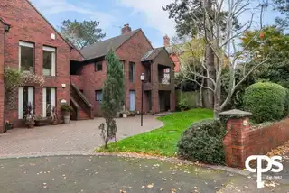 Flat 4 82A Marlborough Park NorthImage 2