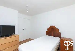 Flat 4 82A Marlborough Park NorthImage 11