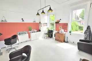 126 Bloomfield AvenueImage 3
