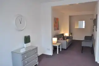 111A Bloomfield AvenueImage 3