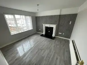 25 Struell CloseImage 3