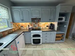 8 The BeechesImage 5