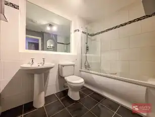 Apt 6 Mayfield WalkImage 17