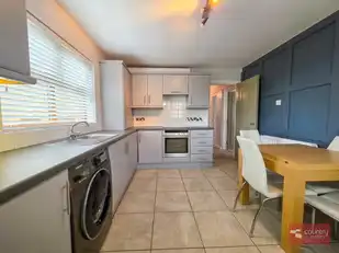 Apt 6 Mayfield WalkImage 14