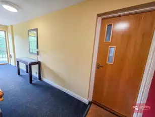Apt 6 Mayfield WalkImage 18