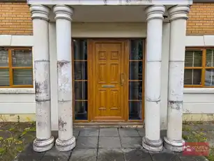Apt 6 Mayfield WalkImage 4
