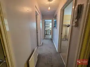 Apt 6 Mayfield WalkImage 6