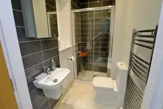8 Kearney RoadImage 16