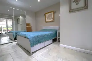 8 Kearney RoadImage 17