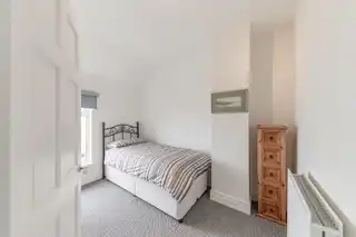 18 Shore RoadImage 19
