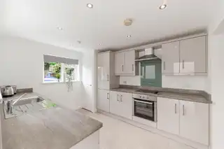 18 Shore RoadImage 11