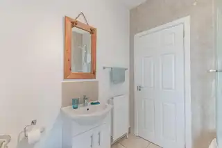 18 Shore RoadImage 23