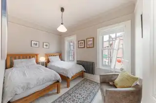 36A The SquareImage 40