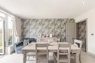 19 Prince Regent ParkImage 10