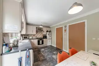 6 Old Dundonald MewsImage 10