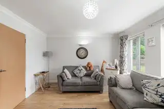 6 Old Dundonald MewsImage 6