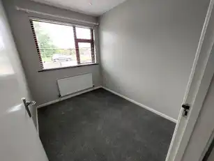 9 Cheadle ParkImage 9