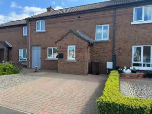 76 Anderson CrescentImage 2