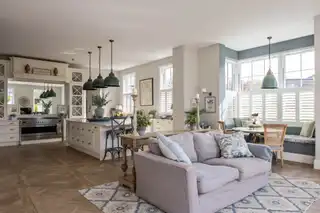 Kathleen AvenueImage 23