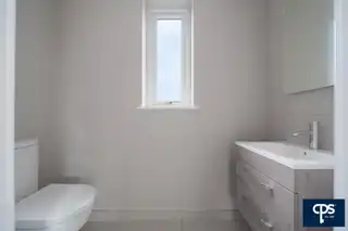 1 Castle FarmImage 26
