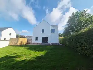 1B Castle FarmImage 3